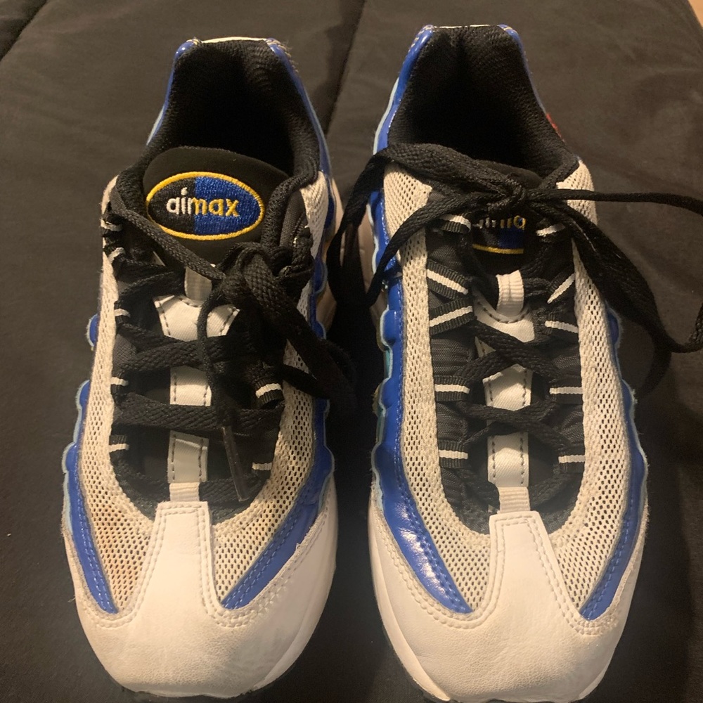 NIKE Air Max